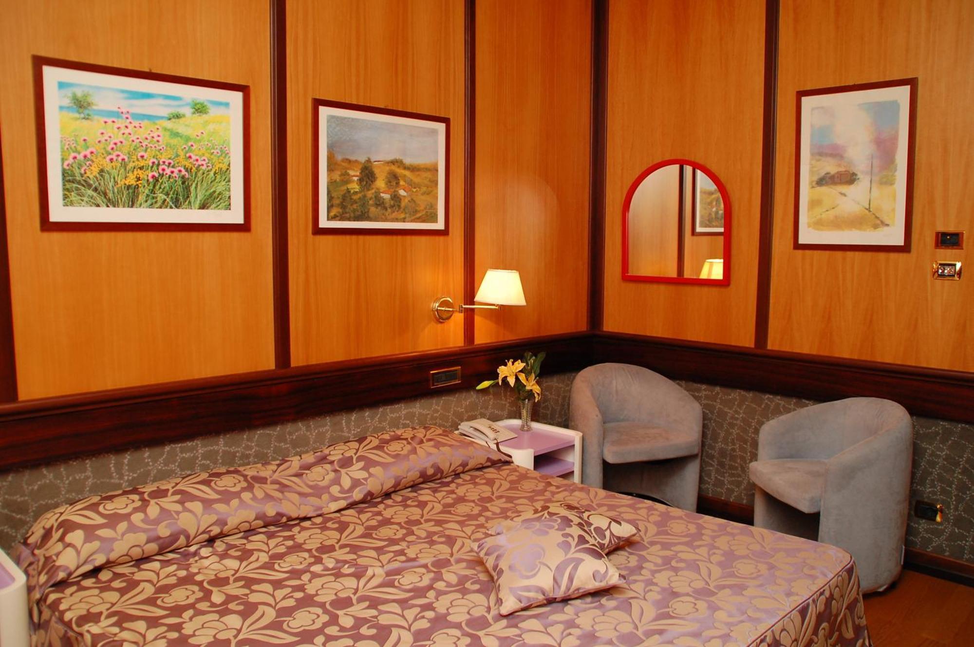 Benny Hotel Катандзаро Екстер'єр фото