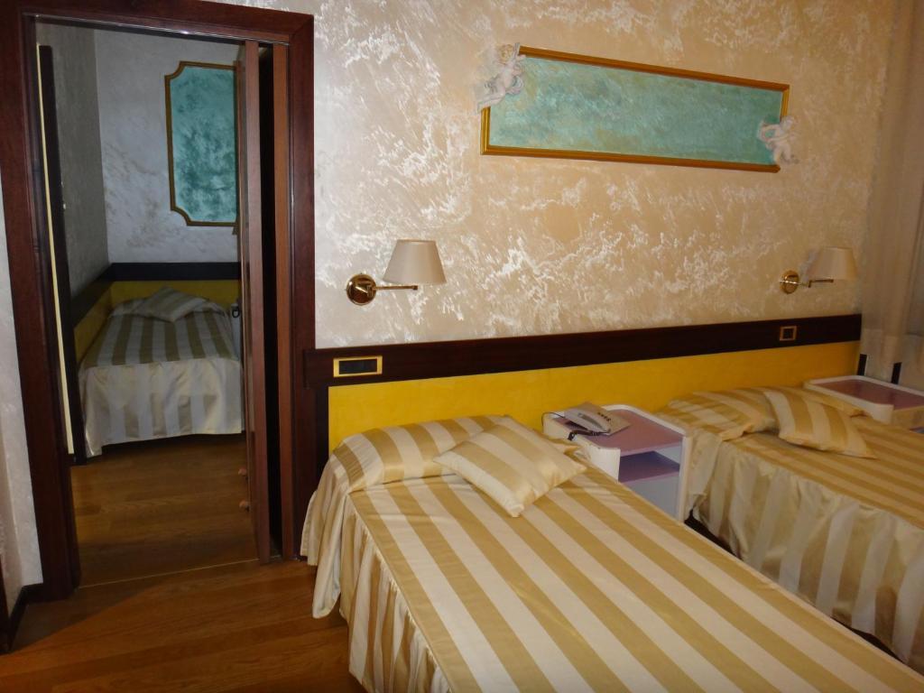 Benny Hotel Катандзаро Номер фото