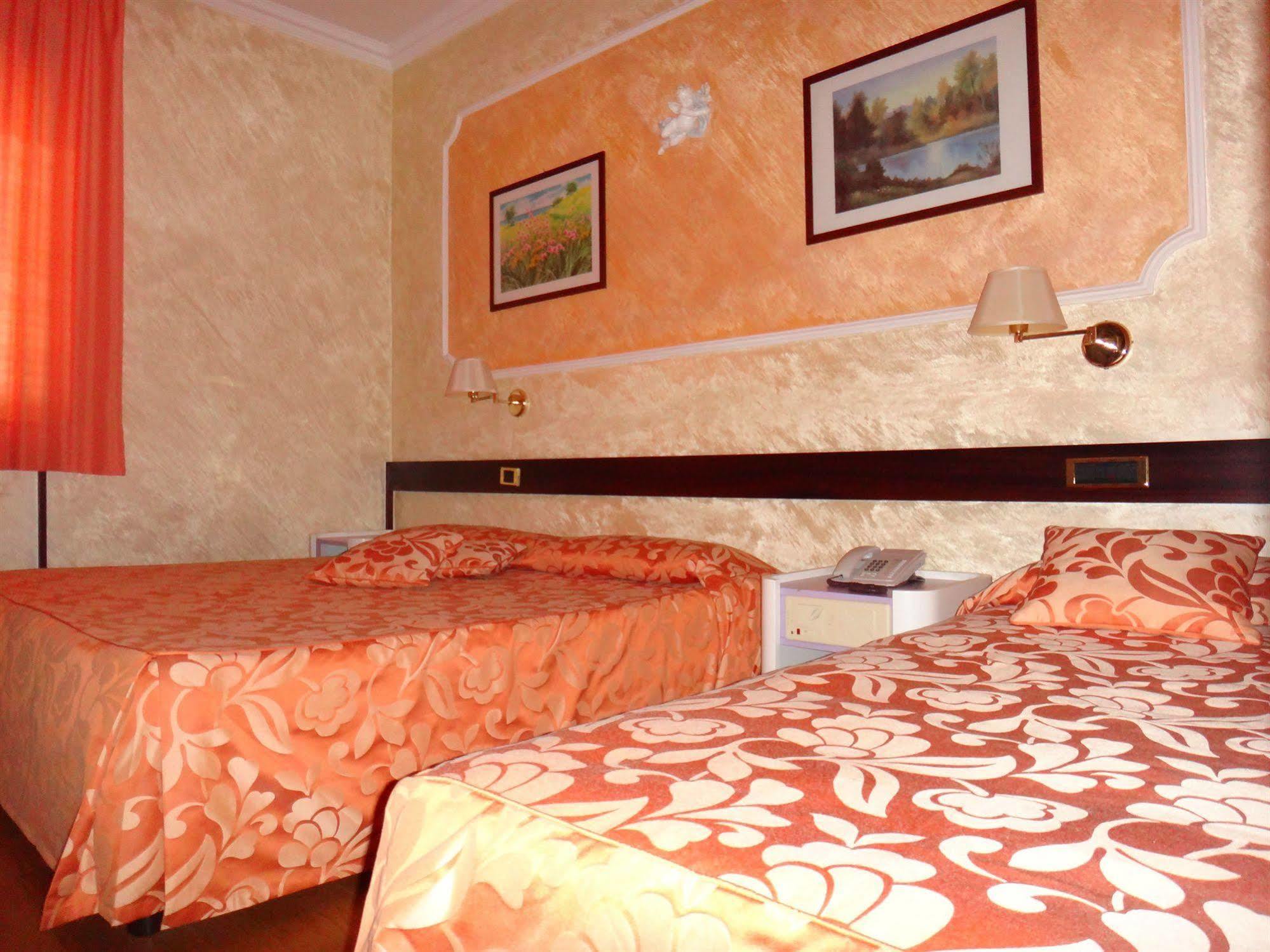 Benny Hotel Катандзаро Екстер'єр фото